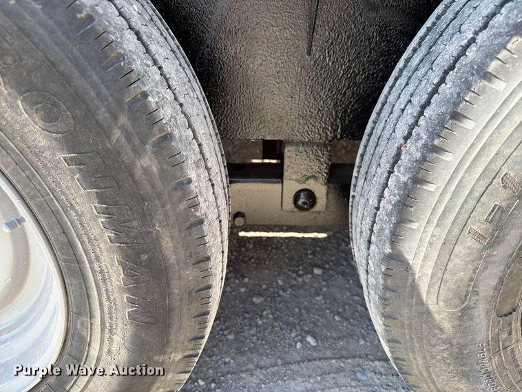 image for item EW8821 2001 Interstate equipment trailer
