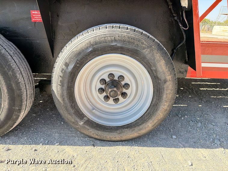 image for item EW8821 2001 Interstate equipment trailer