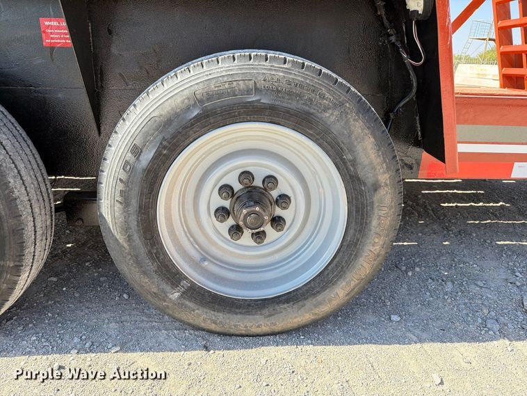 image for item EW8821 2001 Interstate equipment trailer