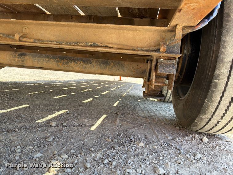 image for item EW8821 2001 Interstate equipment trailer