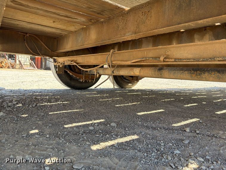 image for item EW8821 2001 Interstate equipment trailer