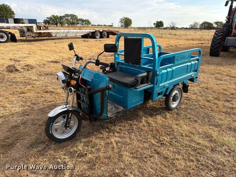 IR IRET13 electric tricycle