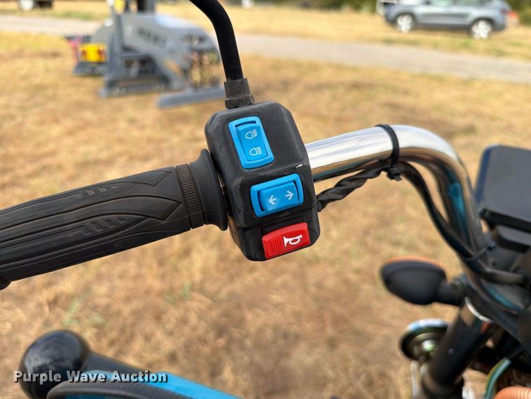image for item EW8873 IR IRET13 electric tricycle  
