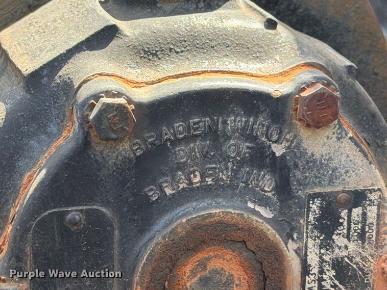 image for item EW8891 1986 GMC Sierra 3500 winch truck