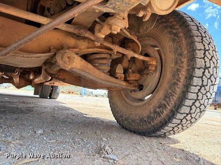 image for item EW8891 1986 GMC Sierra 3500 winch truck