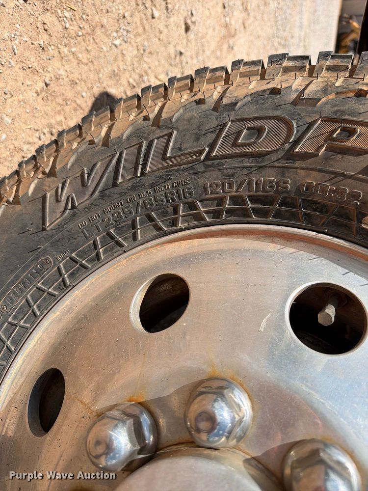 image for item EW8891 1986 GMC Sierra 3500 winch truck