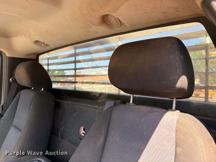 image for item EW8892 2010 Chevrolet Silverado 2500HD utility bed pickup truck