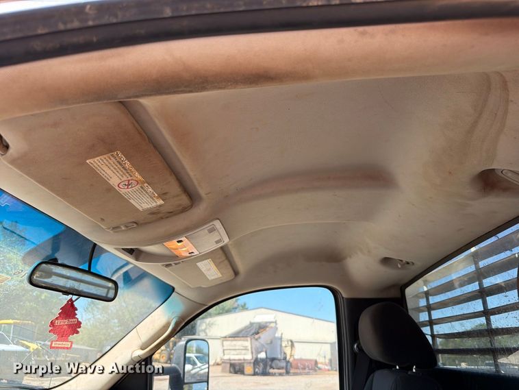 image for item EW8892 2010 Chevrolet Silverado 2500HD utility bed pickup truck