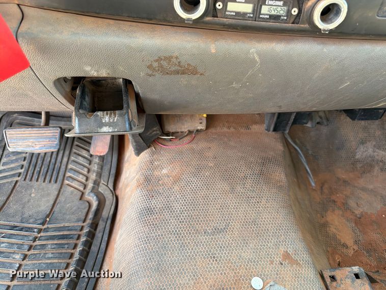 image for item EW8892 2010 Chevrolet Silverado 2500HD utility bed pickup truck
