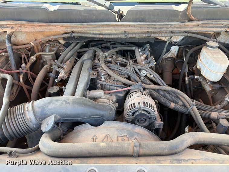 image for item EW8892 2010 Chevrolet Silverado 2500HD utility bed pickup truck