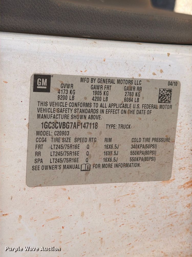 image for item EW8892 2010 Chevrolet Silverado 2500HD utility bed pickup truck