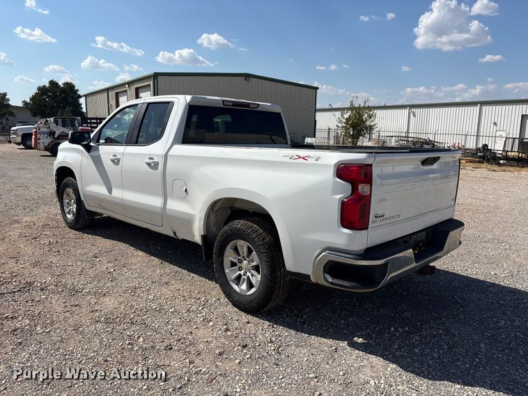image for item EX0037 2020 Chevrolet Silverado 1500 Ext. Cab pickup truck