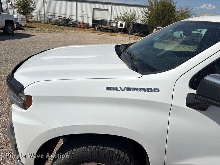 image for item EX0037 2020 Chevrolet Silverado 1500 Ext. Cab pickup truck