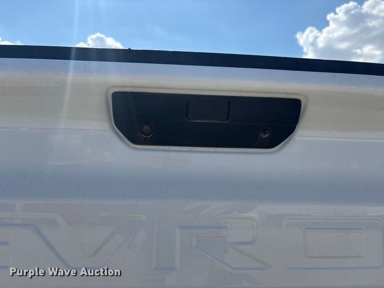 image for item EX0037 2020 Chevrolet Silverado 1500 Ext. Cab pickup truck