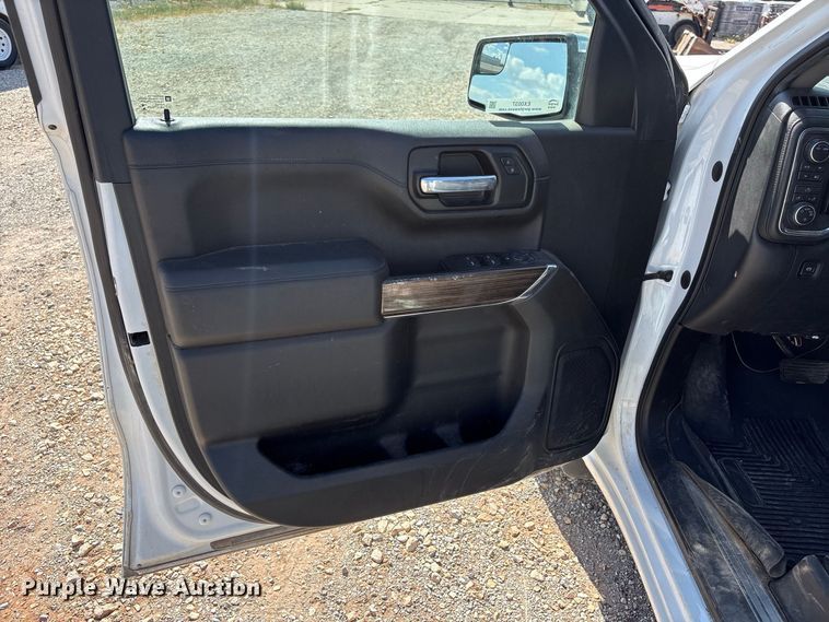image for item EX0037 2020 Chevrolet Silverado 1500 Ext. Cab pickup truck