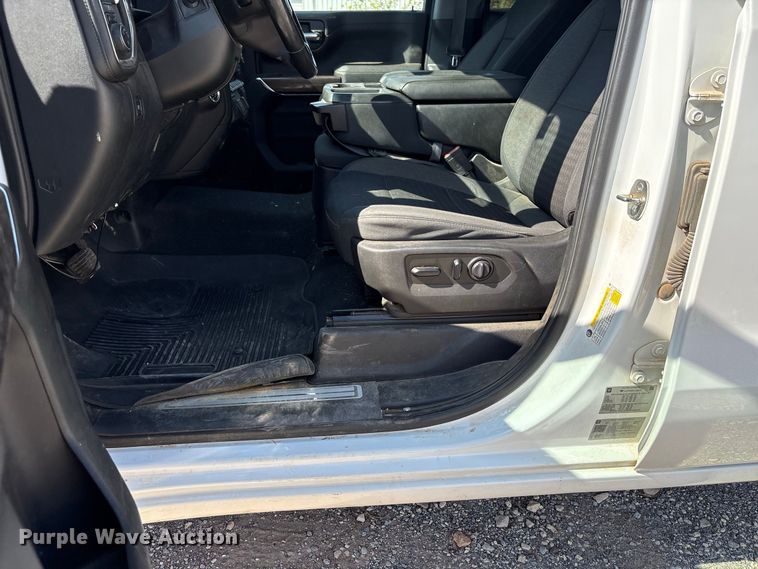 image for item EX0037 2020 Chevrolet Silverado 1500 Ext. Cab pickup truck