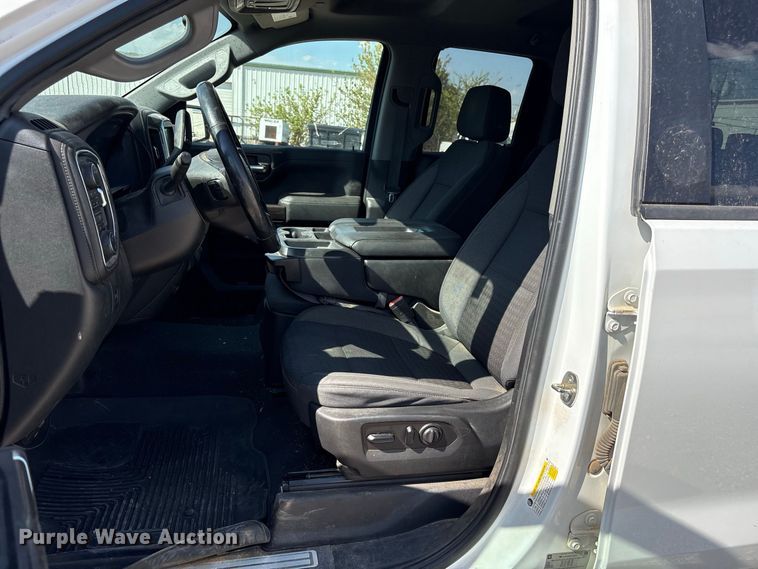 image for item EX0037 2020 Chevrolet Silverado 1500 Ext. Cab pickup truck