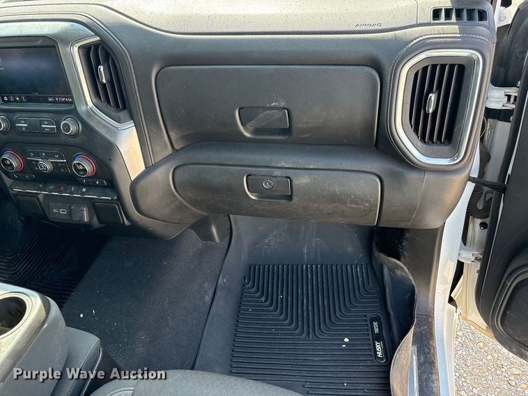 image for item EX0037 2020 Chevrolet Silverado 1500 Ext. Cab pickup truck