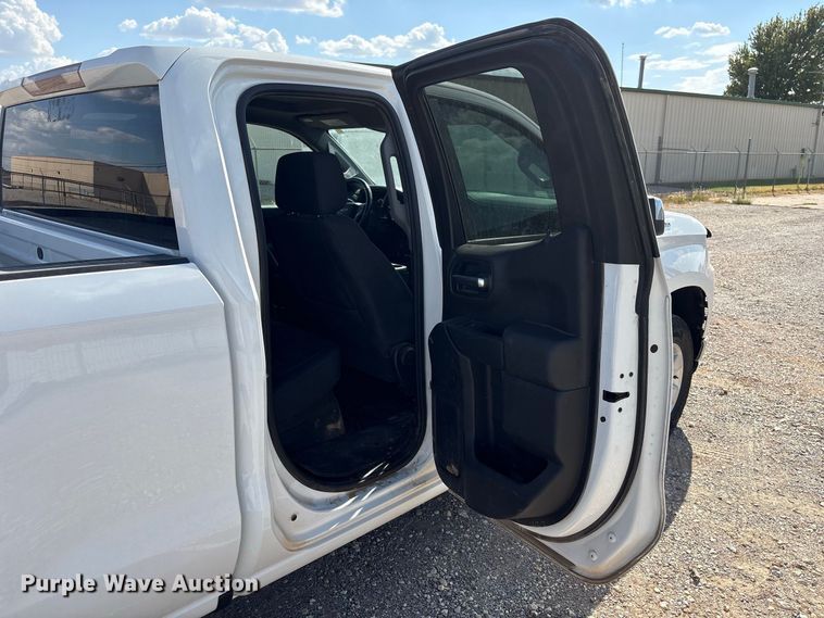 image for item EX0037 2020 Chevrolet Silverado 1500 Ext. Cab pickup truck