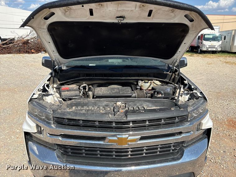 image for item EX0037 2020 Chevrolet Silverado 1500 Ext. Cab pickup truck