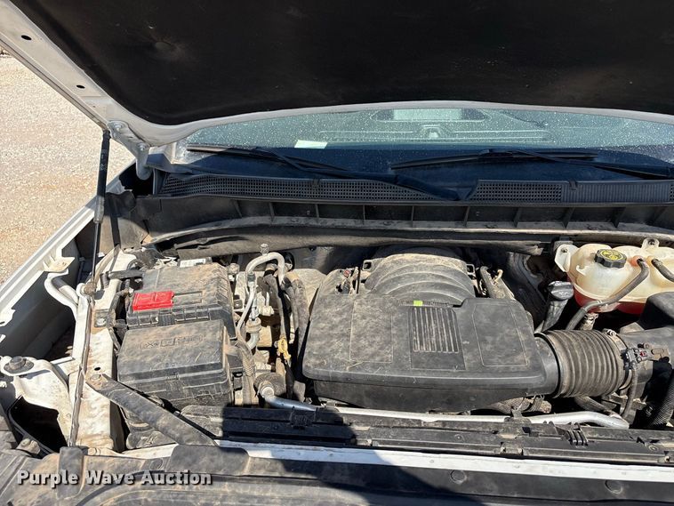 image for item EX0037 2020 Chevrolet Silverado 1500 Ext. Cab pickup truck