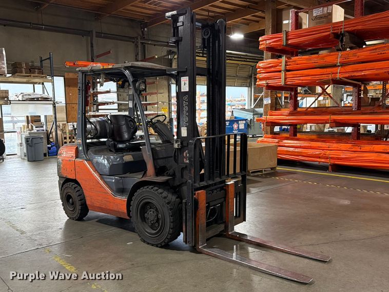 image for item EX0507 2020 Toyota 8FGU32 forklift