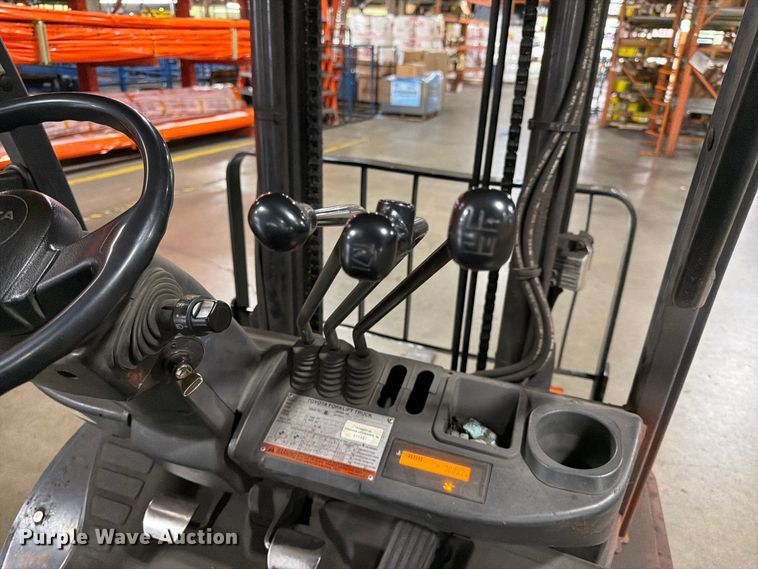 image for item EX0507 2020 Toyota 8FGU32 forklift