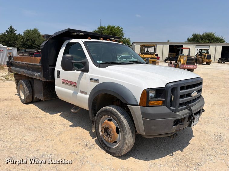image for item EX2585 2007 Ford F450 Super Duty dump truck