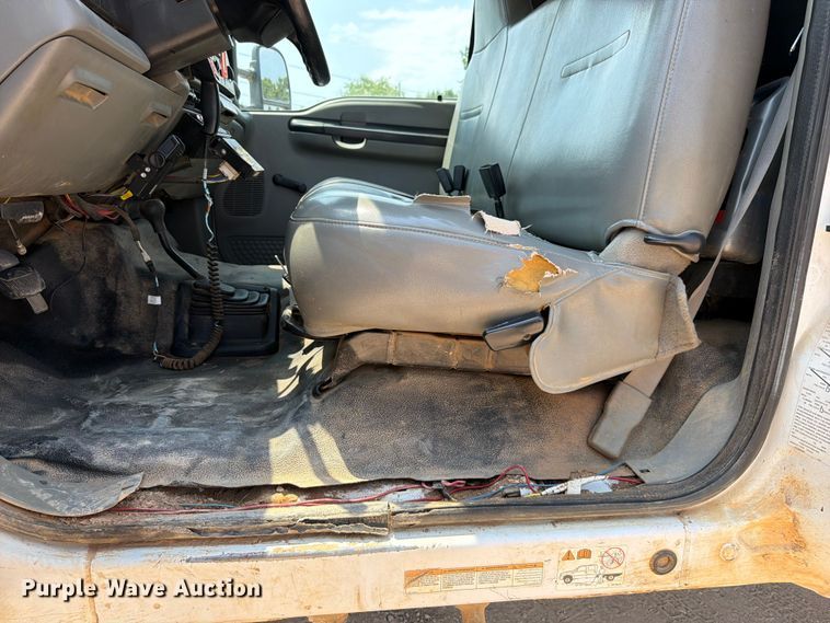 image for item EX2585 2007 Ford F450 Super Duty dump truck