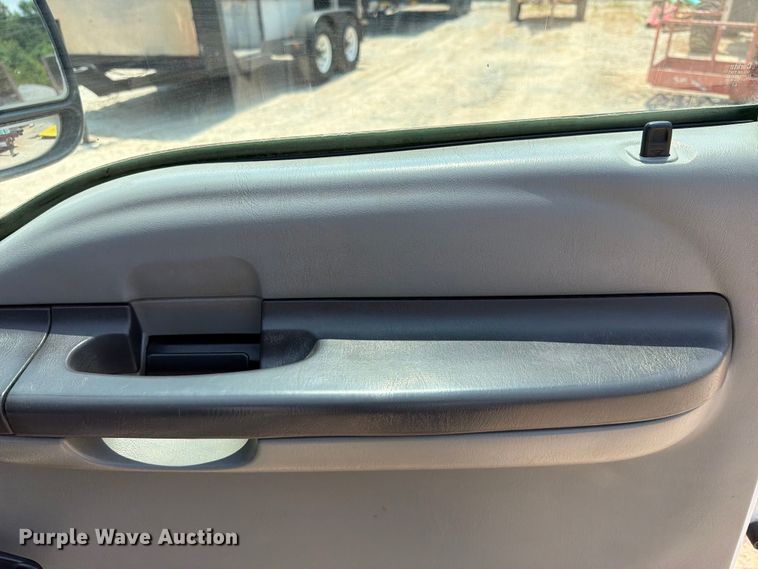 image for item EX2585 2007 Ford F450 Super Duty dump truck