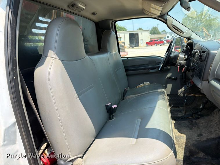 image for item EX2585 2007 Ford F450 Super Duty dump truck