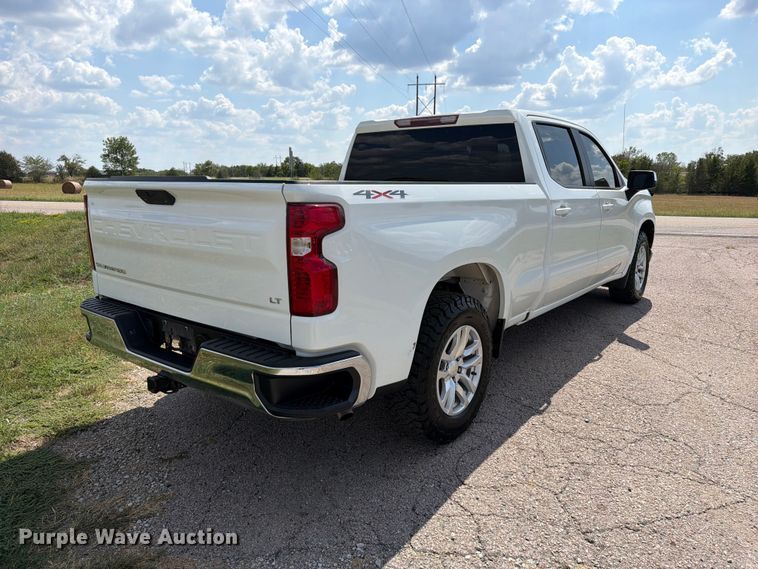 image for item EX2603 2020 Chevrolet Silverado 1500 Crew Cab pickup truck