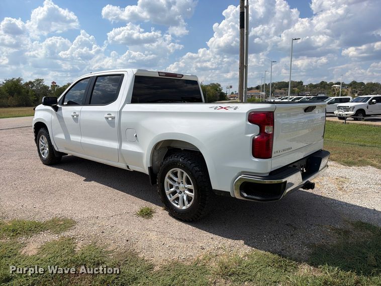 image for item EX2603 2020 Chevrolet Silverado 1500 Crew Cab pickup truck