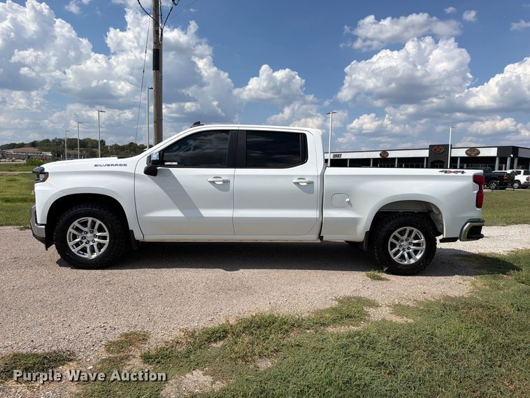 image for item EX2603 2020 Chevrolet Silverado 1500 Crew Cab pickup truck