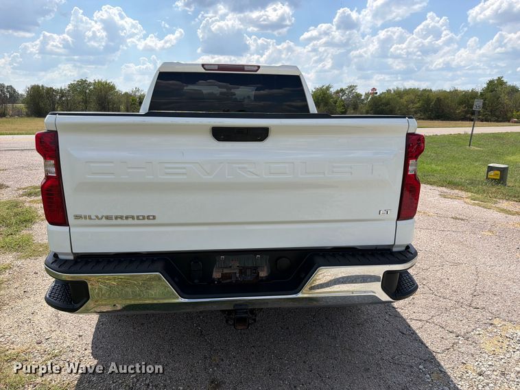 image for item EX2603 2020 Chevrolet Silverado 1500 Crew Cab pickup truck
