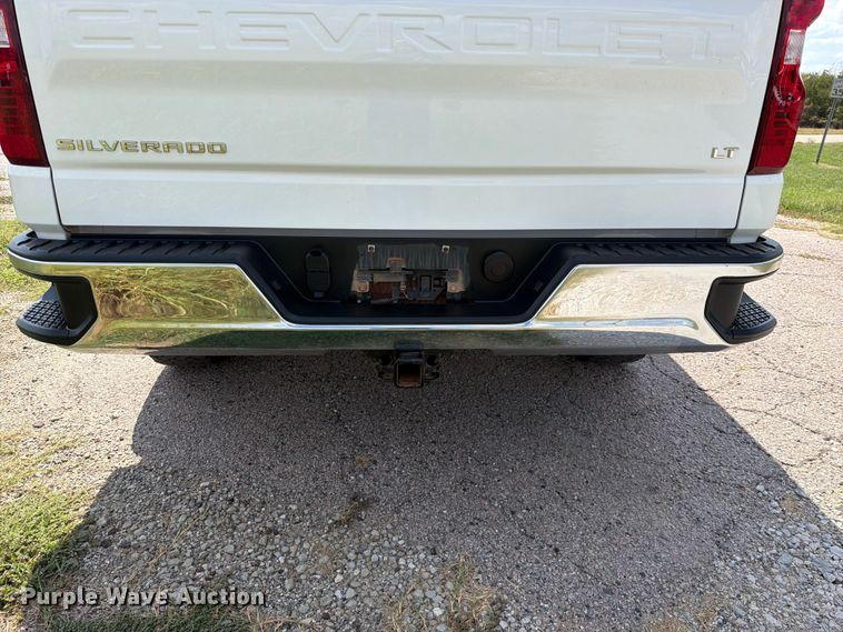 image for item EX2603 2020 Chevrolet Silverado 1500 Crew Cab pickup truck