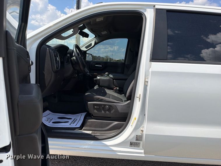 image for item EX2603 2020 Chevrolet Silverado 1500 Crew Cab pickup truck