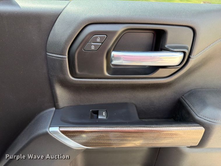 image for item EX2603 2020 Chevrolet Silverado 1500 Crew Cab pickup truck
