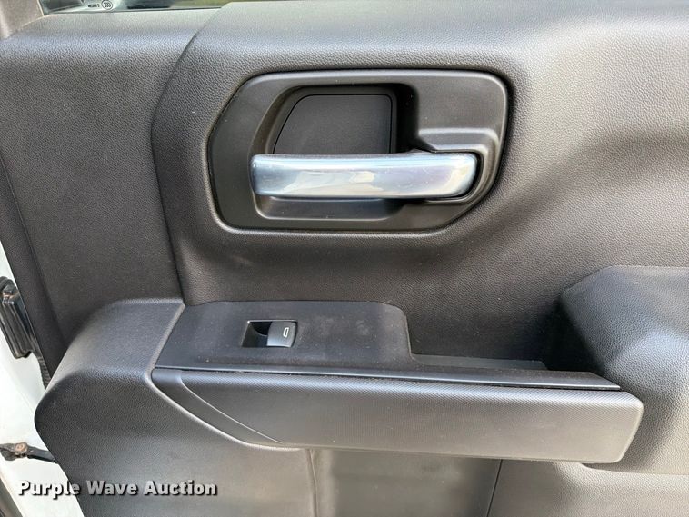 image for item EX2603 2020 Chevrolet Silverado 1500 Crew Cab pickup truck
