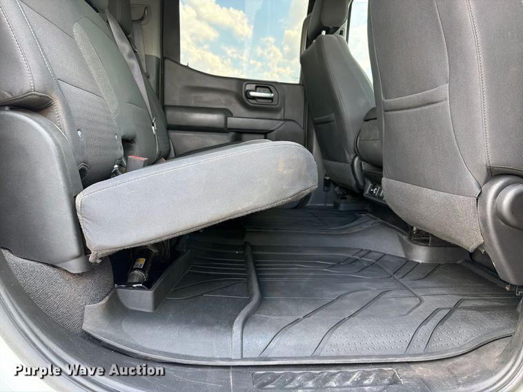 image for item EX2603 2020 Chevrolet Silverado 1500 Crew Cab pickup truck