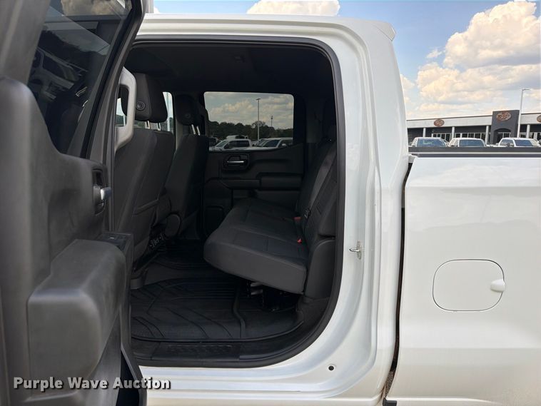 image for item EX2603 2020 Chevrolet Silverado 1500 Crew Cab pickup truck