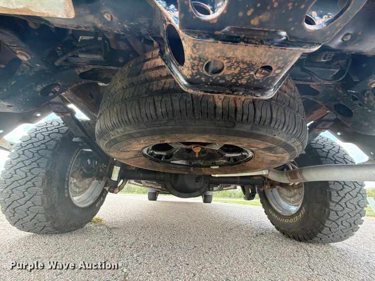 image for item EX2603 2020 Chevrolet Silverado 1500 Crew Cab pickup truck