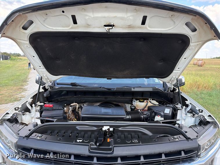 image for item EX2603 2020 Chevrolet Silverado 1500 Crew Cab pickup truck