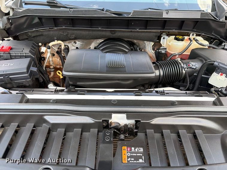 image for item EX2603 2020 Chevrolet Silverado 1500 Crew Cab pickup truck