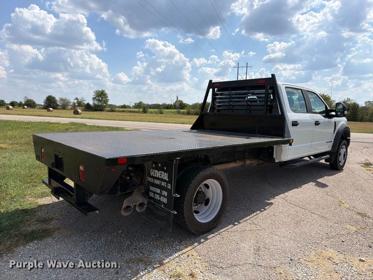 image for item EX2604 2017 Ford F550 Super Duty Crew Cab flatbed truck