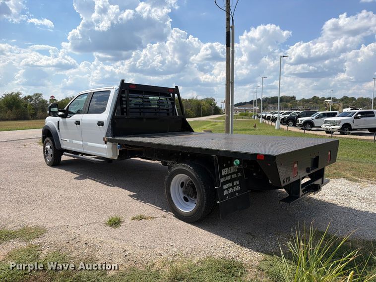 image for item EX2604 2017 Ford F550 Super Duty Crew Cab flatbed truck