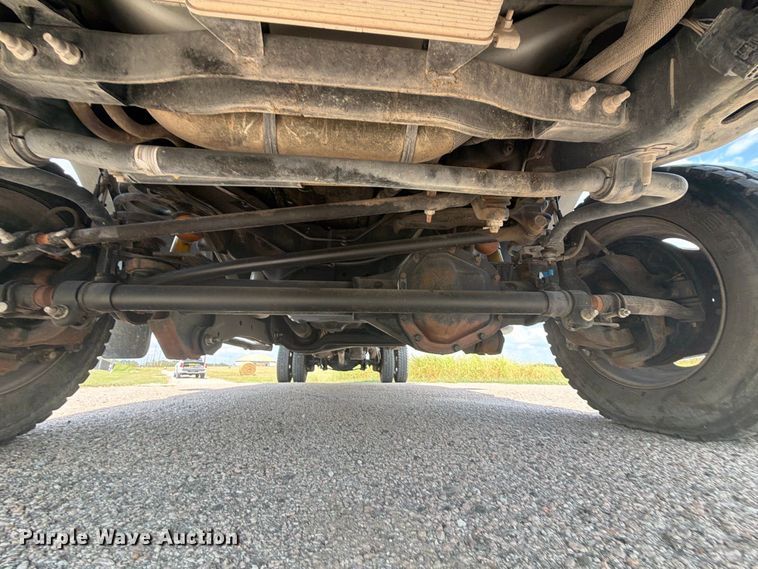 image for item EX2604 2017 Ford F550 Super Duty Crew Cab flatbed truck