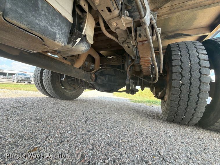 image for item EX2604 2017 Ford F550 Super Duty Crew Cab flatbed truck