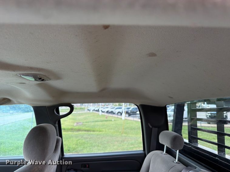 image for item EX2605 2007 Chevrolet Silverado 2500HD Crew Cab flatbed pickup truck