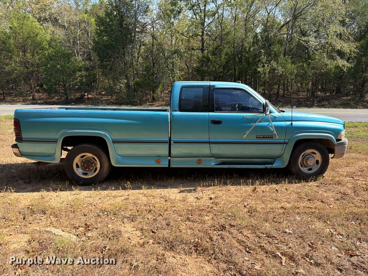 image for item EX2606 1996 Dodge Ram 2500 Ext. Cab pickup truck